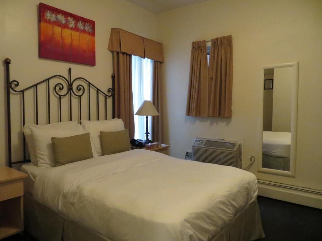 Victoria'S Mansion Guest House Toronto Room photo