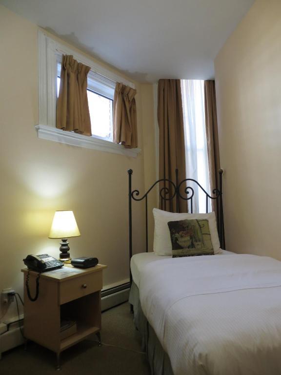 Victoria'S Mansion Guest House Toronto Room photo