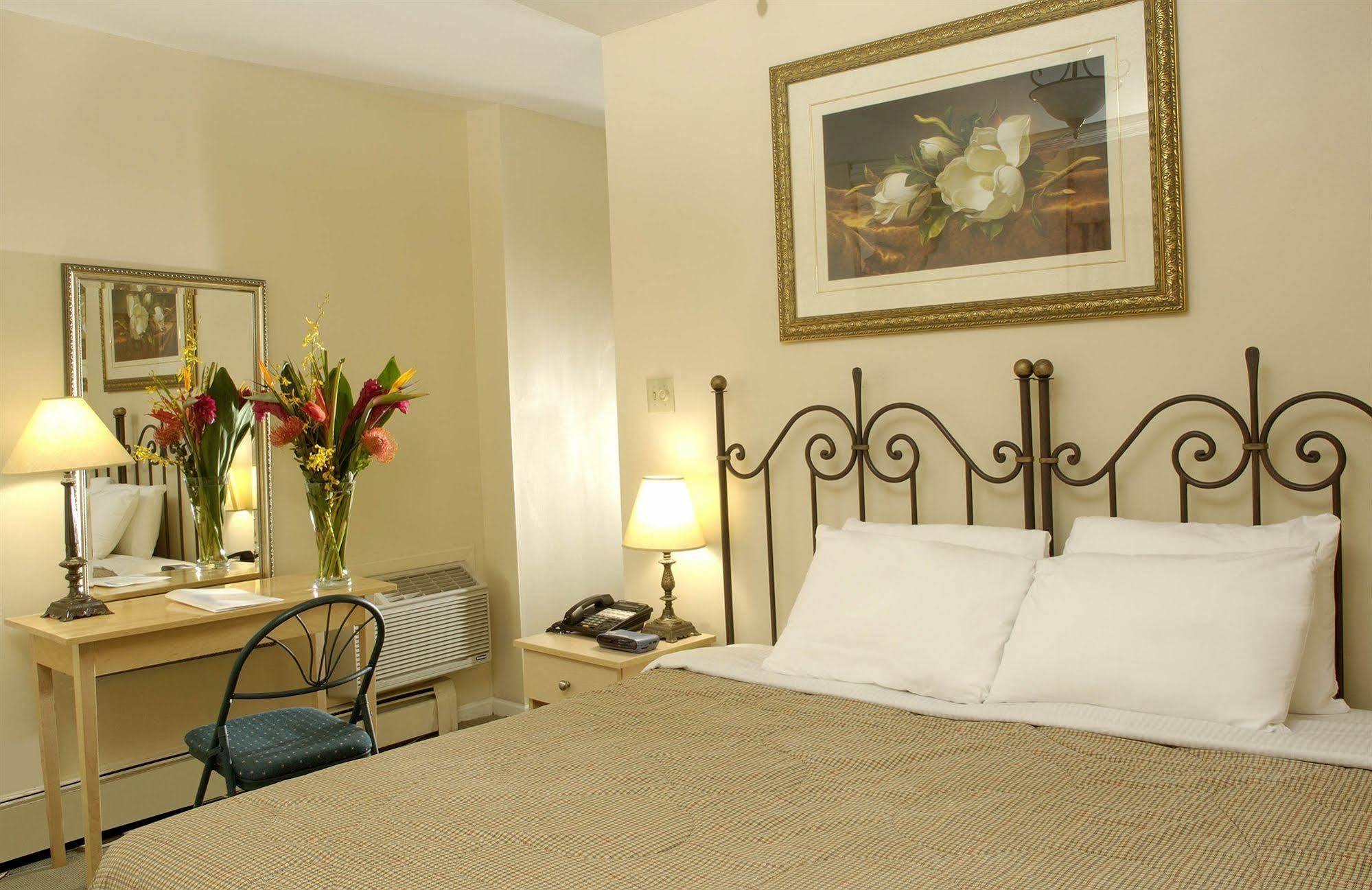 Victoria'S Mansion Guest House Toronto Room photo